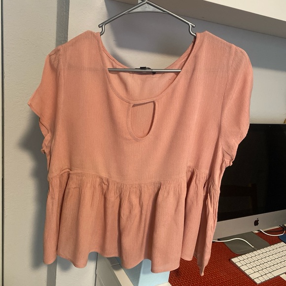 ⭕️3for$15⭕️ Boho ruffle pink blouse - Picture 9 of 12